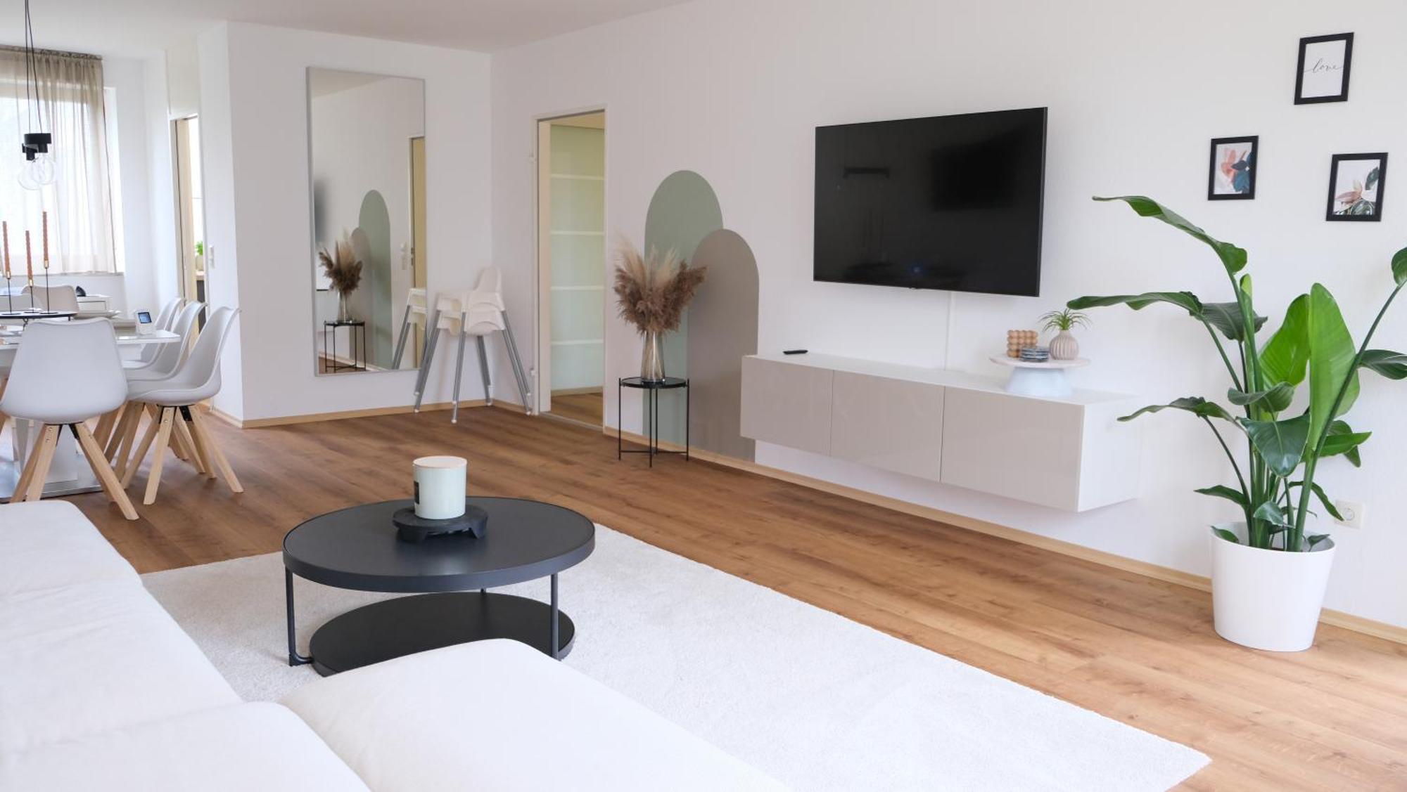 Casa Luxe - 120Qm - Zentral - Familienfreundlich - Parkplatz - 5Km Zum Legoland Appartement Günzburg Buitenkant foto